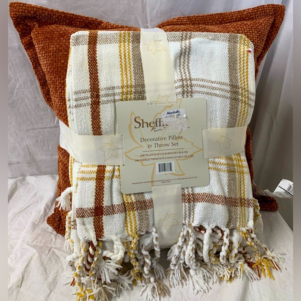 NWT Sheffield Home Plaid Throw Blanket & Textured Pillow Set Cozy Chenille